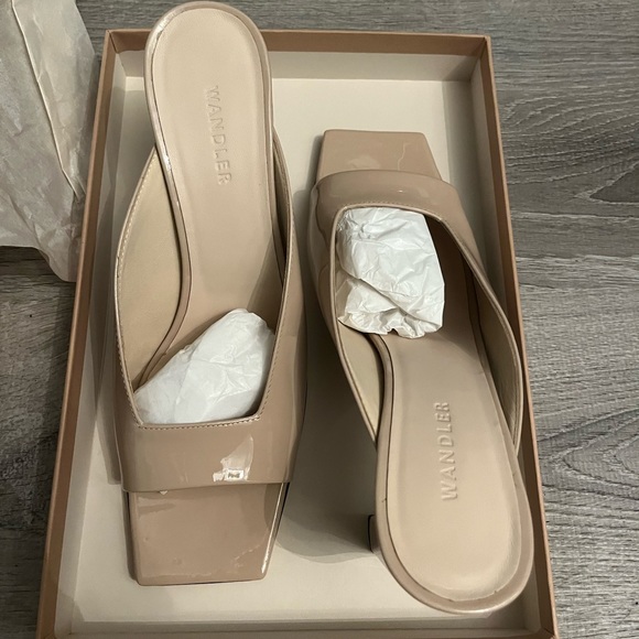 WANDLER - ISA sandal goat leather shiny almond size 39 - Picture 12 of 14